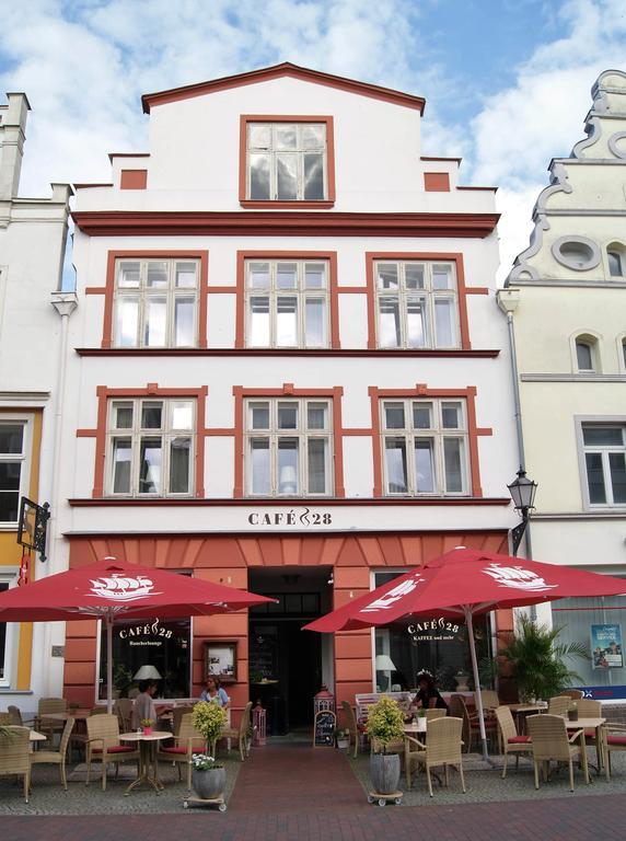 Cafe 28&Pension am Markt Wißmar Exterior foto